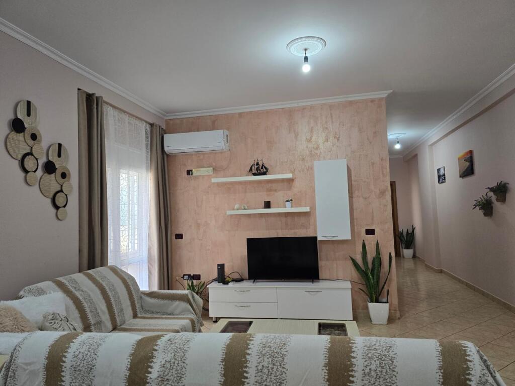 Jepet Apartament Me Qera , Ne Vlore