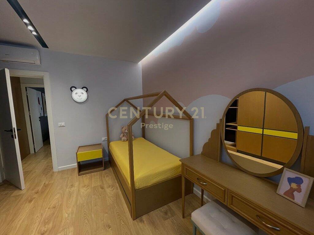 APARTAMENT 2+1+2 + GARAZH ME QIRA PRANE "RADISSON COLLECTION"
