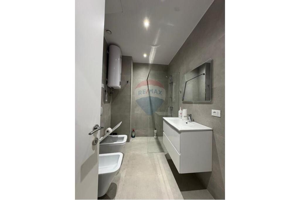 QIRA ZYRE TEK LAKE VIEW RESIDENCE   !