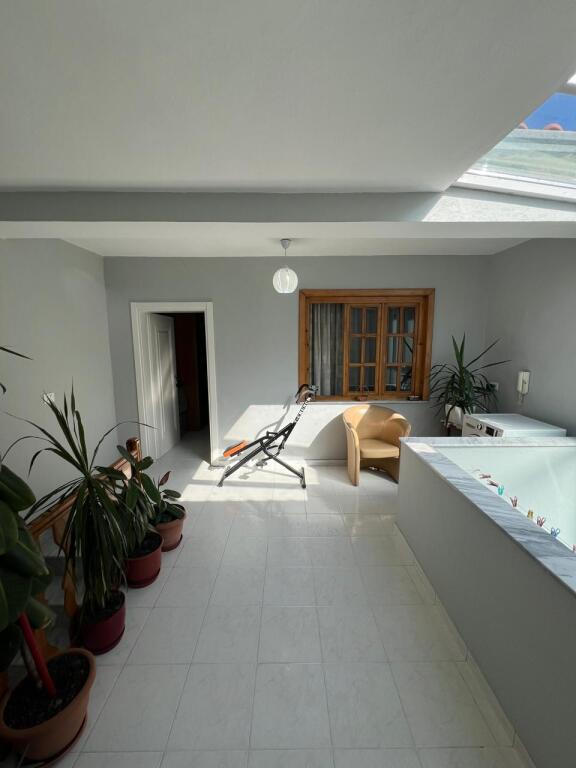 Villa in vendita vicino alla stazione ferroviaria