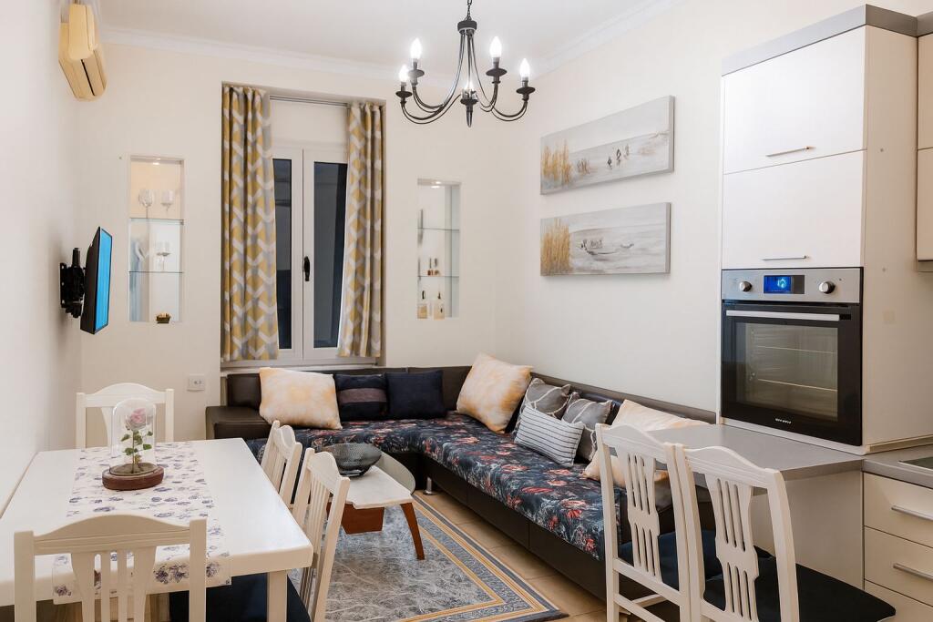 Apartament me qera 2+1
