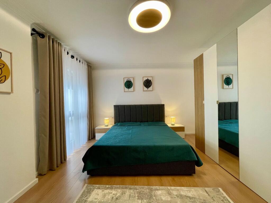 Jepet me QIRA apartament 2+1 në BLLOK, Sheshi Wilson (mbrapa LSI)