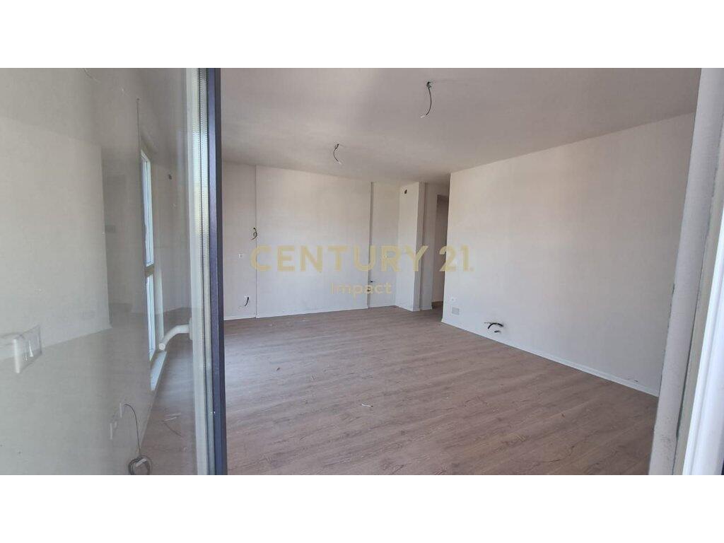 Apartament 1+1 Me Qira në Xhamlliku - 400€!