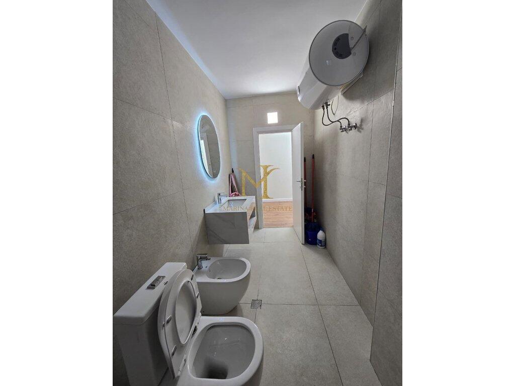 For sale, 2+1 Apartment with Separate Kitchen, Near Vala Park, Durres!!