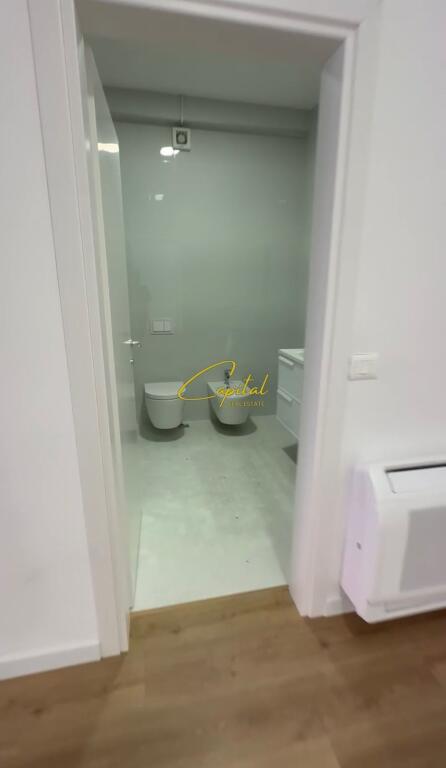 ZYRE ME QERA 300 M2 RRUGA E KAVAJES 350.000 LEKE
