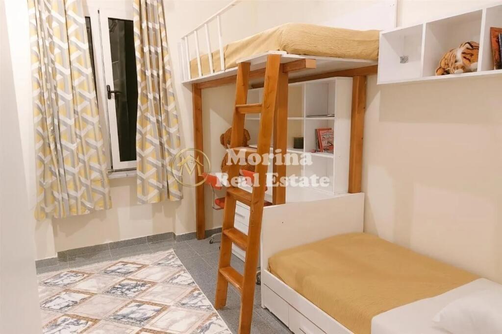 Qera, Apartament 2+1, Shallvaret, 600 euro/muaj