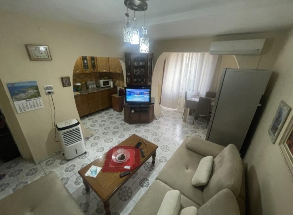 Apartament 2+1 per shitje ne Xhamllik!