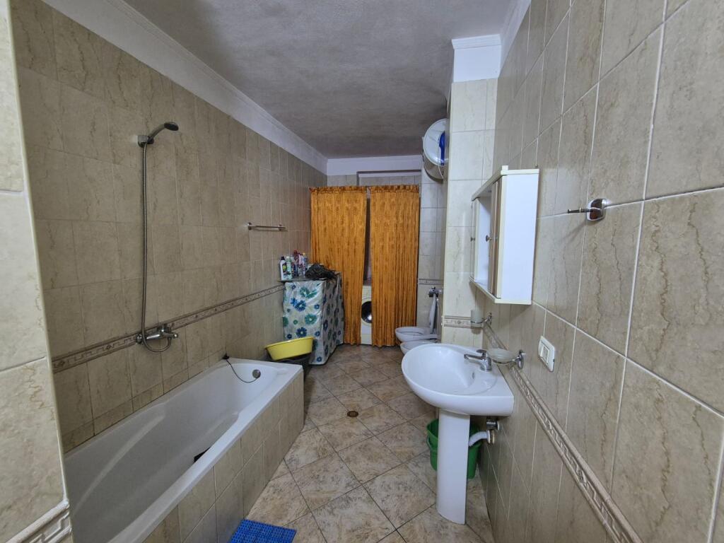 Jepet me qira apartament 2+1+2 tek 21 Djetori!
