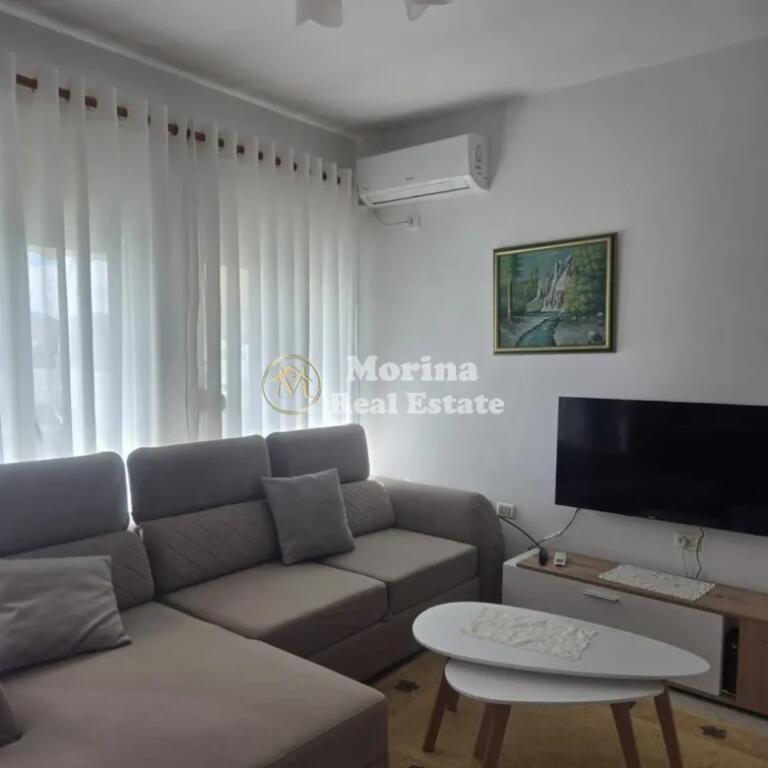 Qera, Apartament 1+1, Stacioni Trenit , 500 euro/muaj