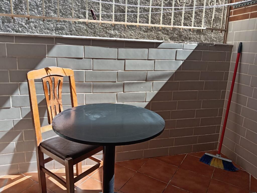 Apartament me qera 1+1