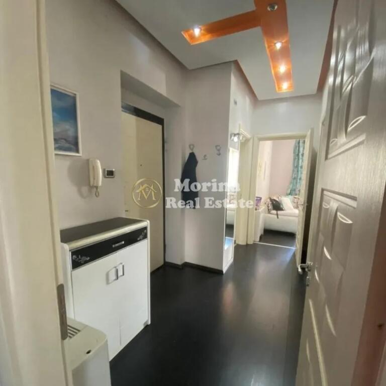 Shitje, Apartament 2+ 1, te Rruga e Durresit, perballe me Koloseun, Cmimi 168000 Euro