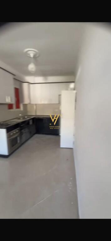 SHITET VILE NE ALLIAS, RRUGA SULE GJASHTA 160.000 EURO