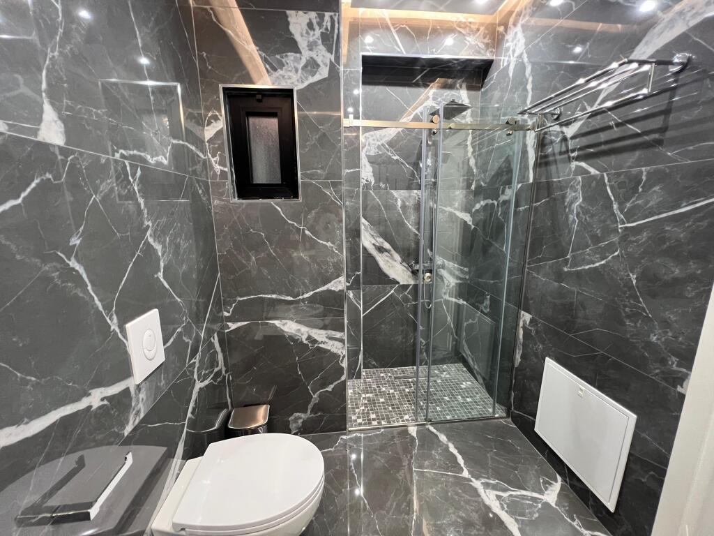Apartament me pamje deti Per Qera Ne Vlore