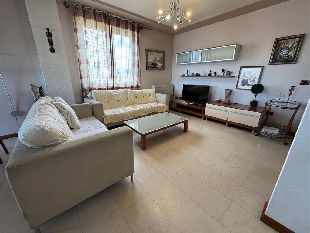Affittasi appartamento 2+1+🅿️ parcheggio📍Via Elbasanit