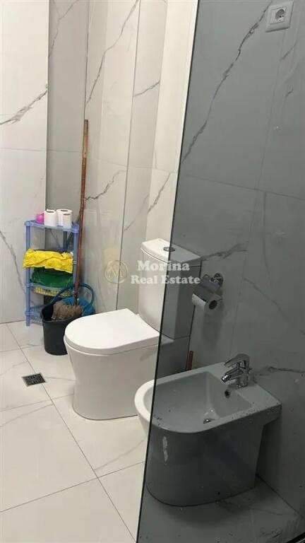 Qera, Apartament 2+1, Blloku, 800 euro/muaj