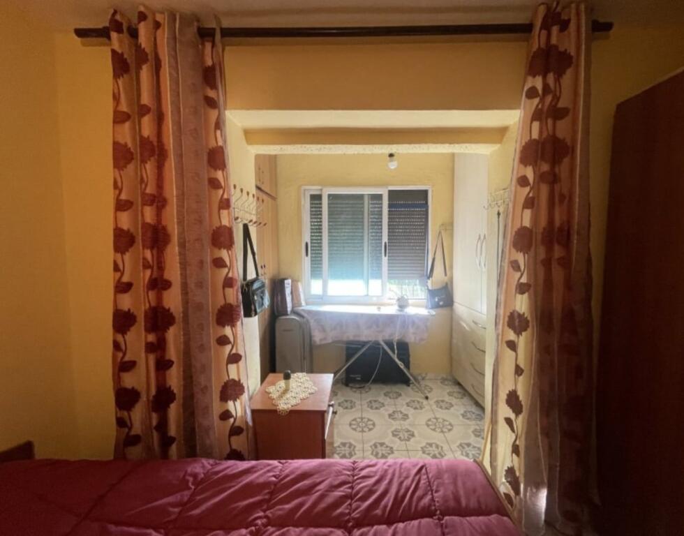 Apartament 2+1 per shitje ne Xhamllik!