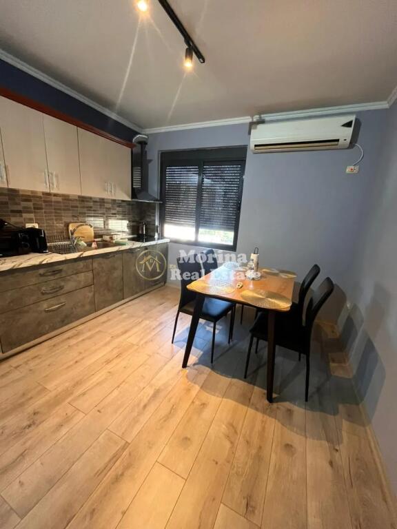 Qera, Apartament 2+1, Laprake , 550 euro/muaj