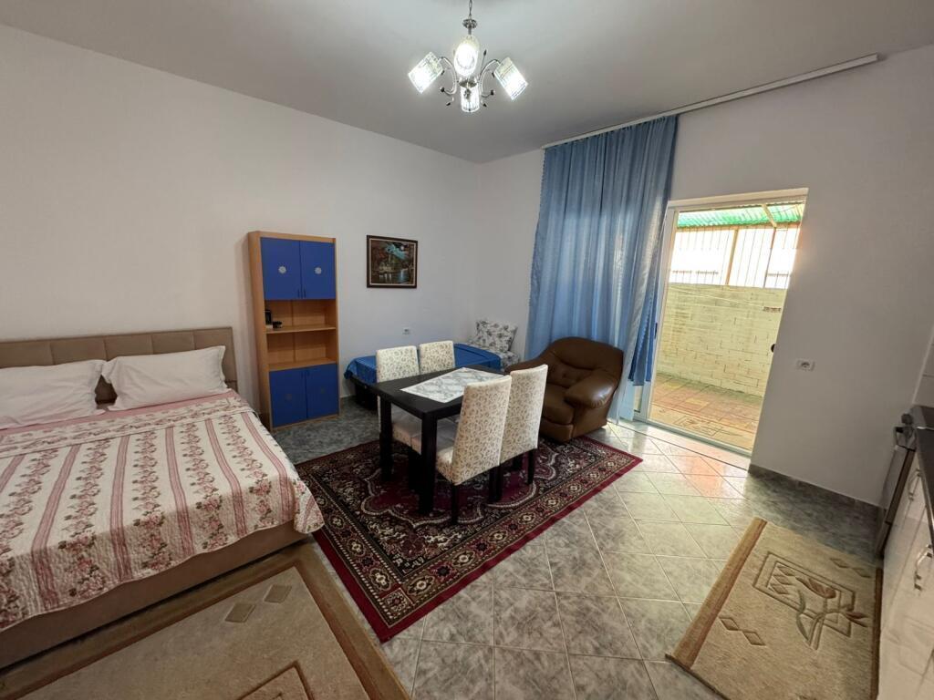 Garsionere për shitje tek QSUT pranë SHISH