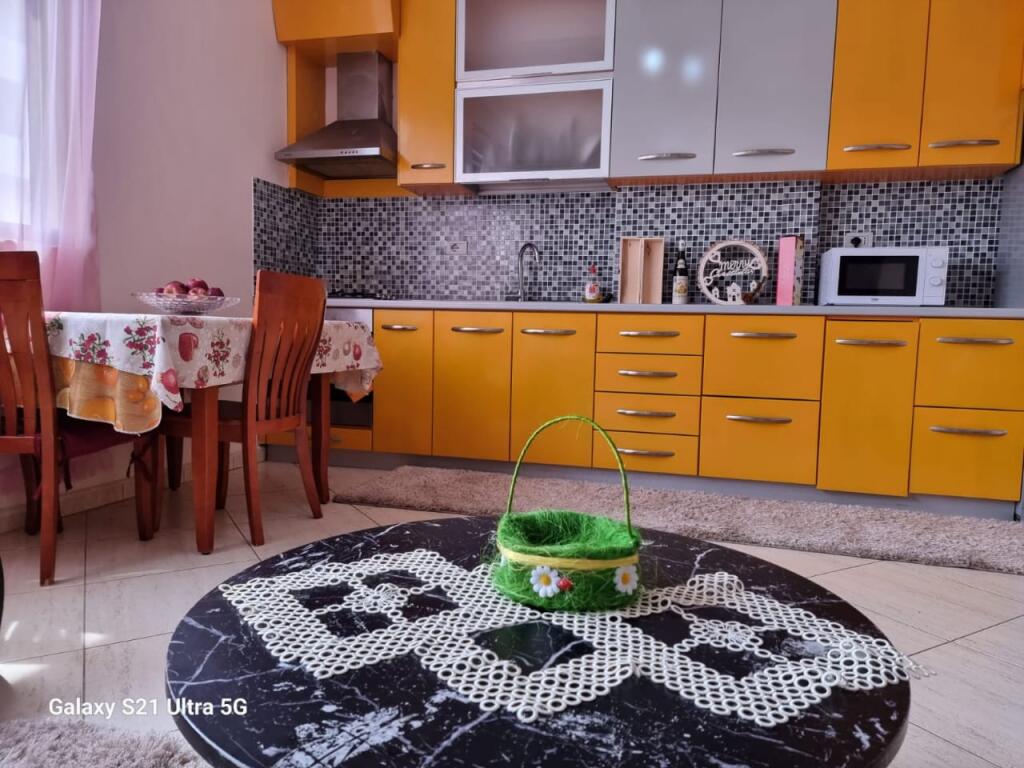 Jepet Apartament Me Qera , Ne Vlore