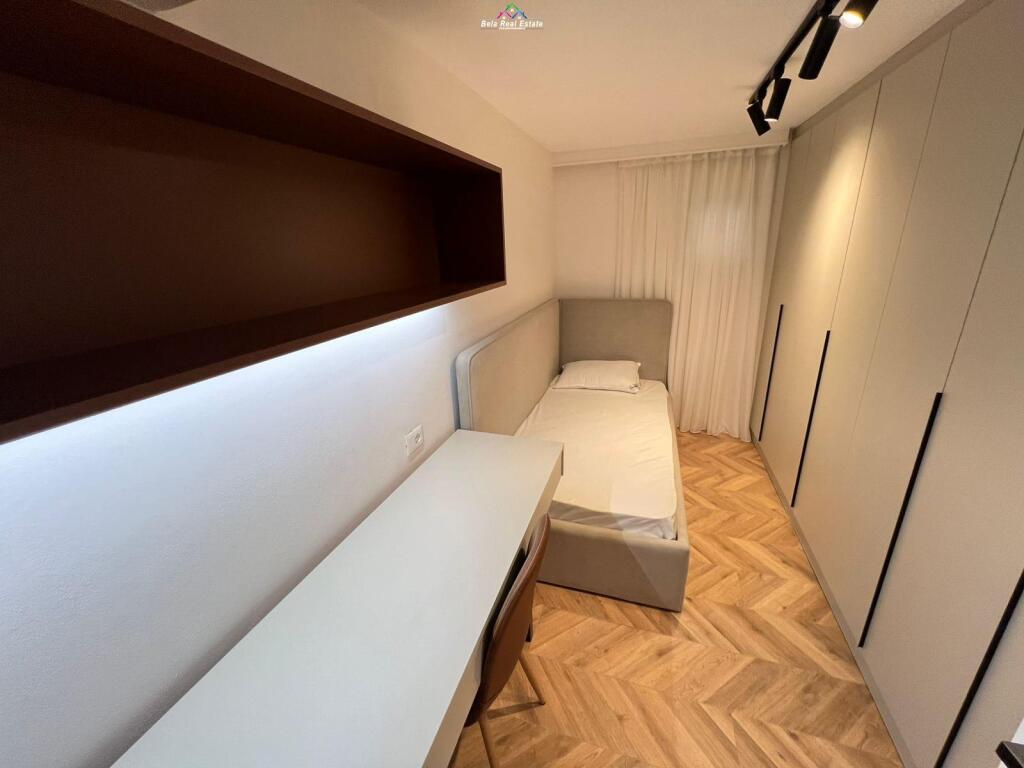 Vile Me Qera 2+1 prane Kompleksit Grand (ID BV22512) Tirane