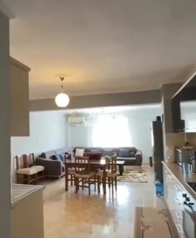 Qera Apartament 2+1, Laprake 600 Euro/Muaj