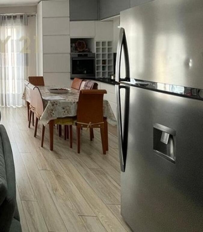 Apartment 3+1 with Veranda for Sale –🏡  Laprakë, Fusha e Sportit