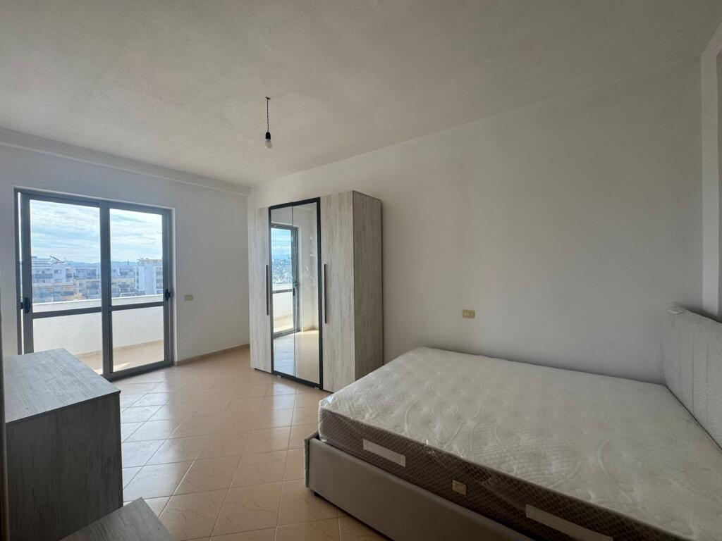 Qera apartament 2+1, Plazh Durres prane Shkolles bajram curri