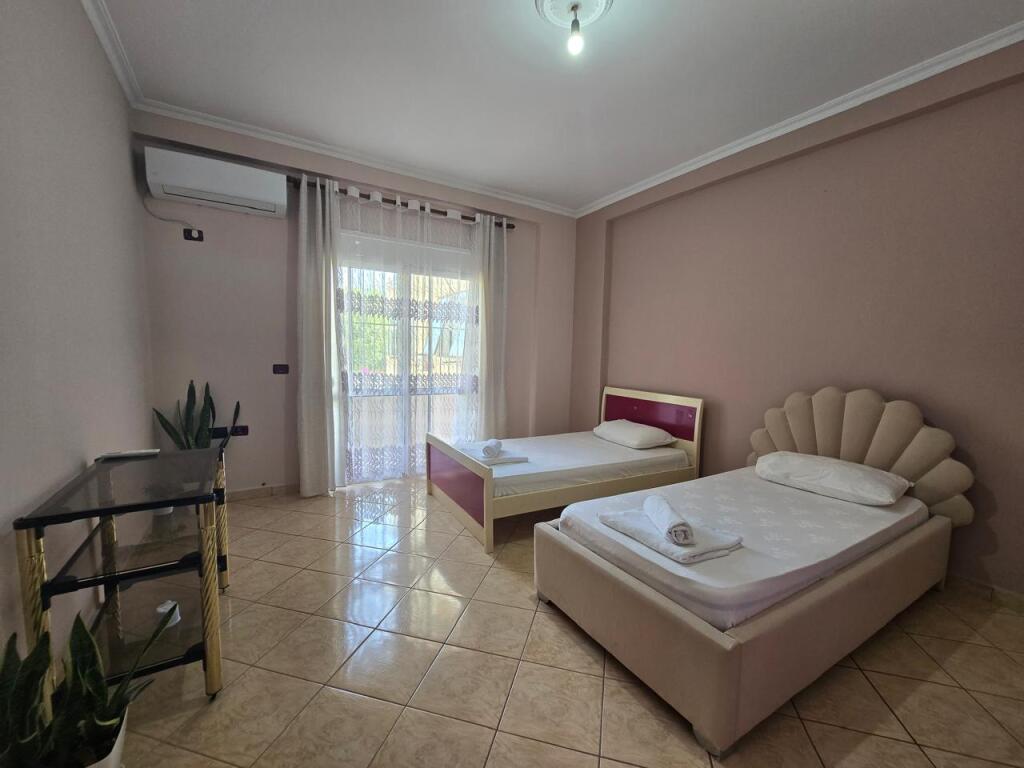 Jepet Apartament Me Qera , Ne Vlore