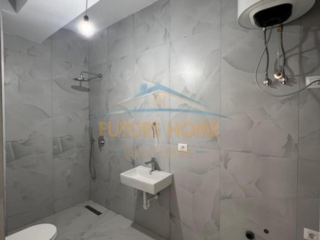 Shitet, Apartament 1+1, Ali Demi, Tiranë.