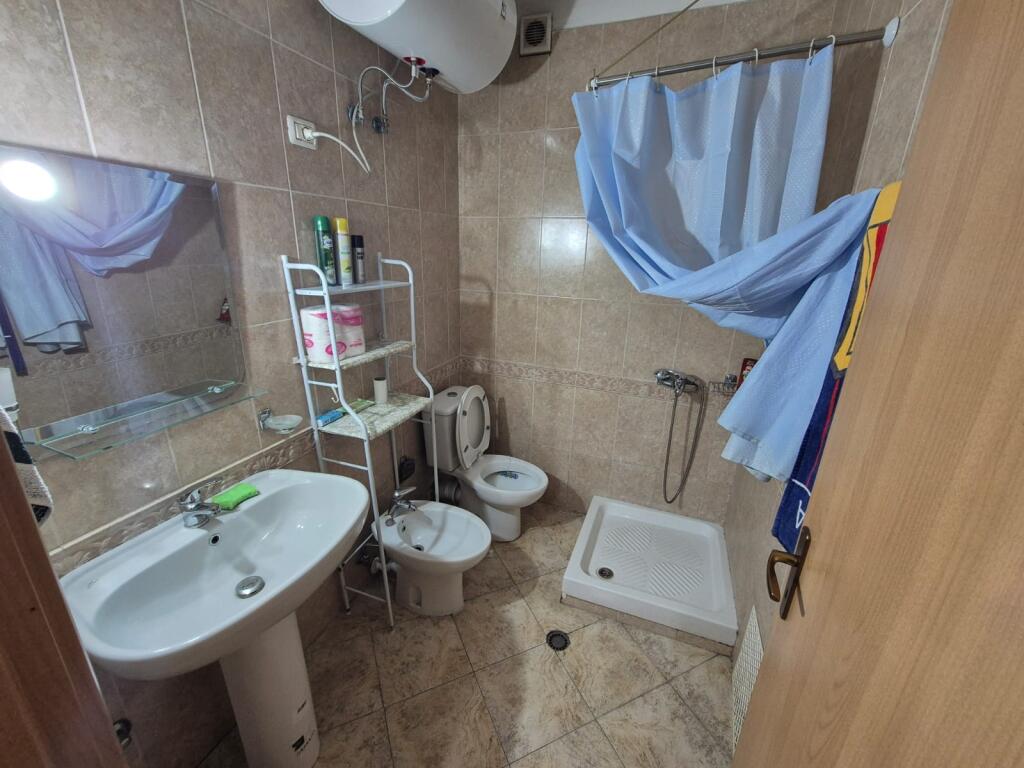 Jepet me qira apartament 2+1+2 tek 21 Djetori!
