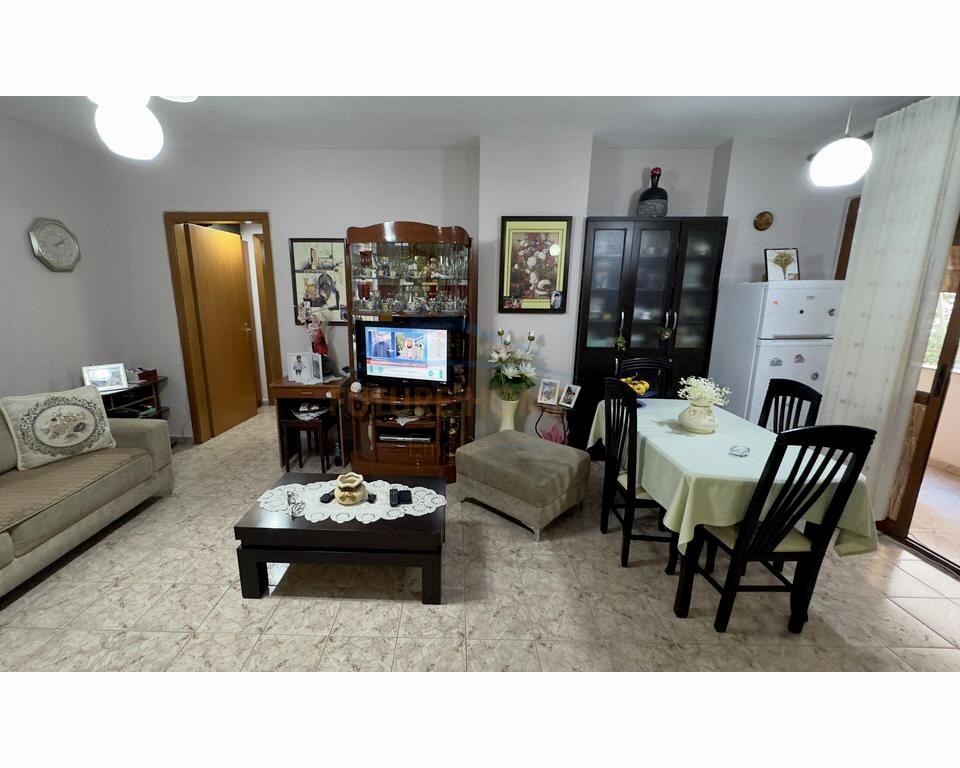 Qera, Apartament 1+1, Rruga e Bogdaneve, Tirane
