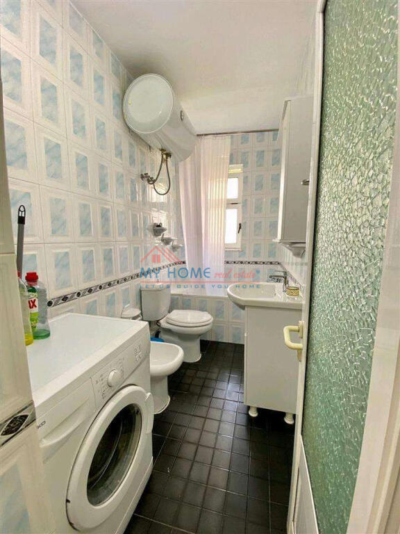 Apartament 2+1 me qera Rruga Fortuzi ne Tirane