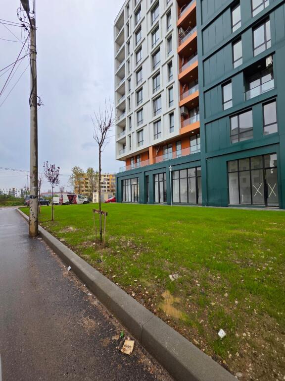 SHOP FOR SALE 45 M2 NEW BOULEVARD 195,000 EURO