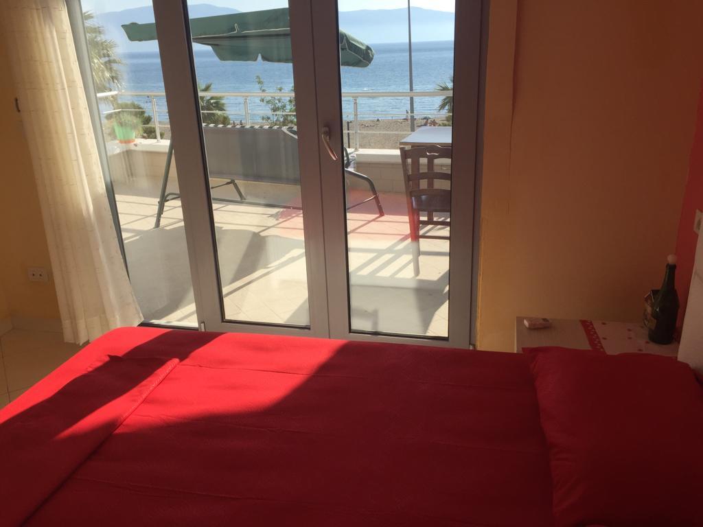 Jepet Apartament Me Qera , Ne Vlore