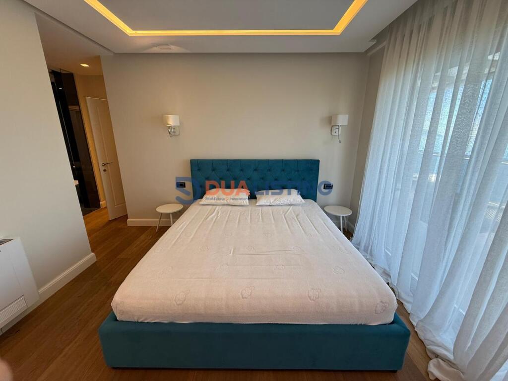 Apartment 2+1 for sale with veranda and sea view at Marina Bay, Vlore