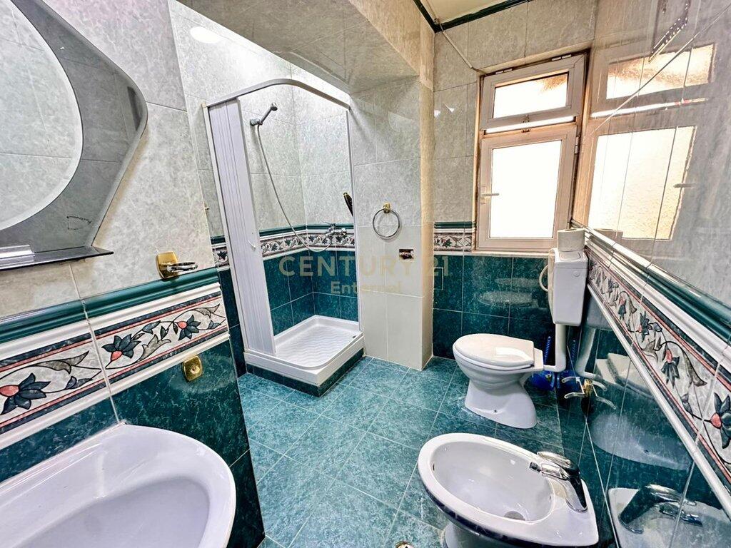 Apartament për qira 2+1 në Rrugën e Durrësit