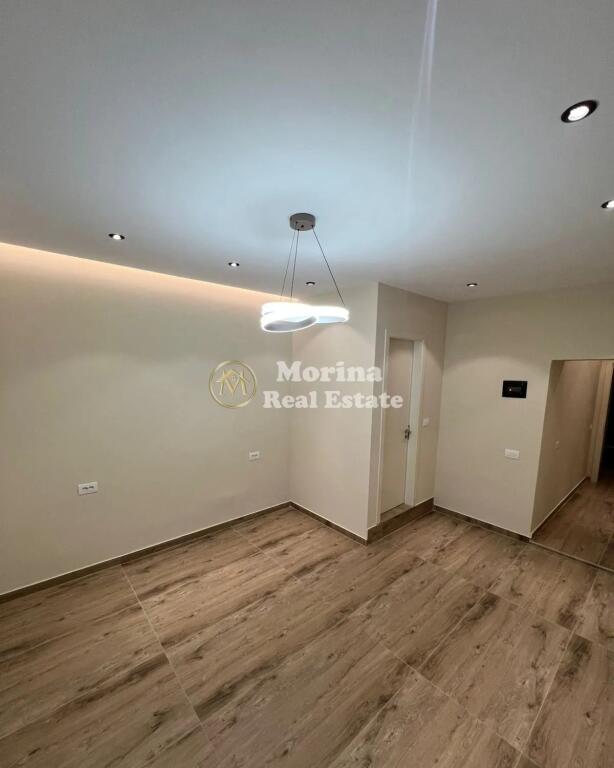 Qera, Ambient Biznesi, Myslym Shyri 400 Euro/ Muaj