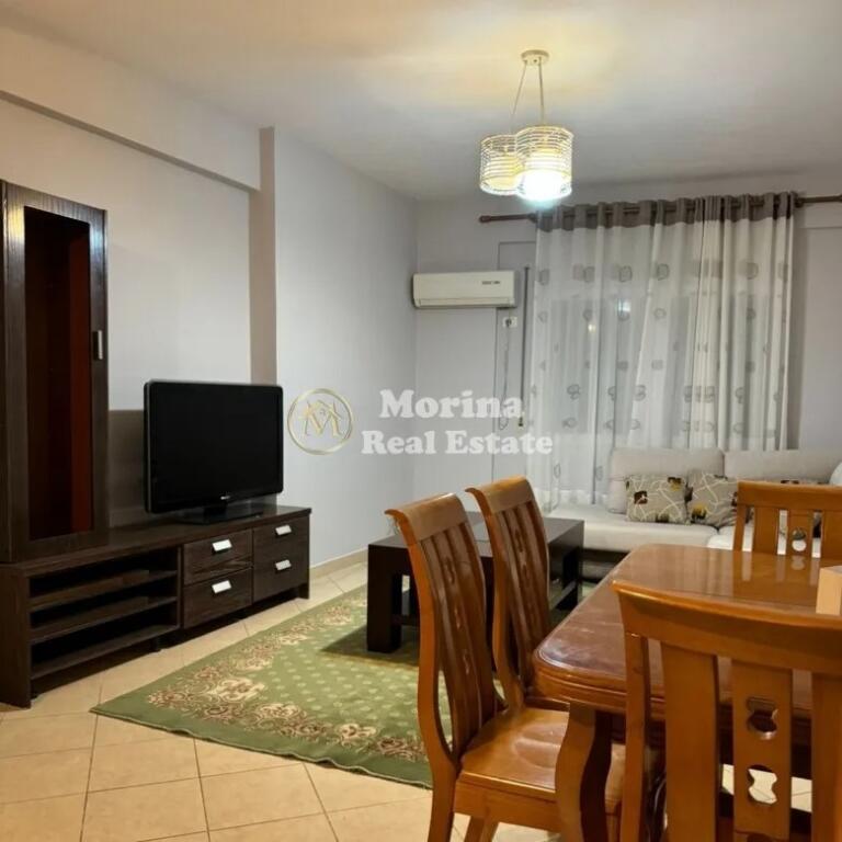 Qera, Apartament 2+1, te Komuna e Parisit, 700 Euro