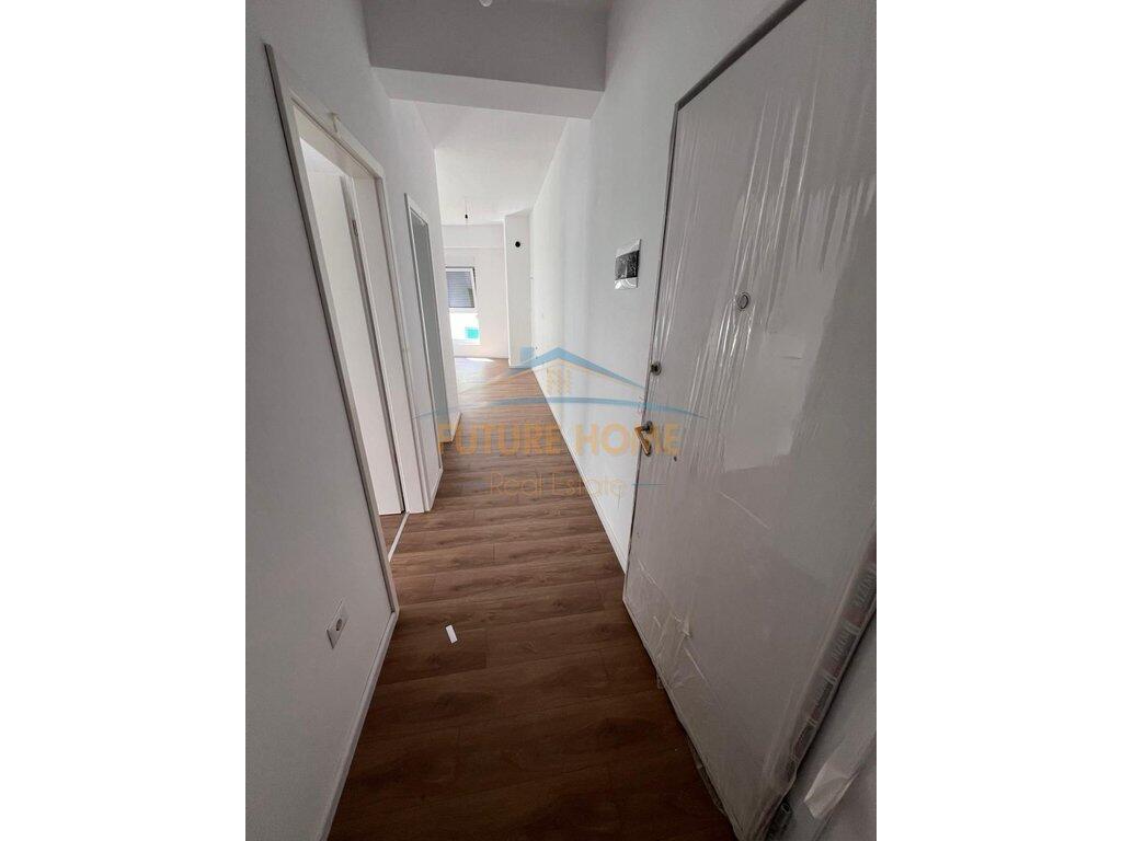 Shitet, Apartament 1+1, Ali Demi, Tiranë.
