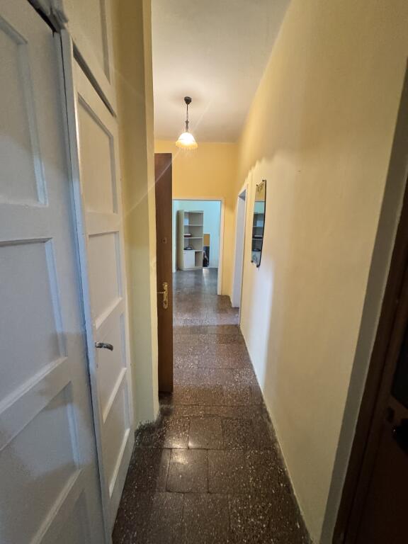 Japim me qera apartament 2+1 Kati 3, 72 m² 450 € (STD. Dinamo prane Lulishte Cajupi)