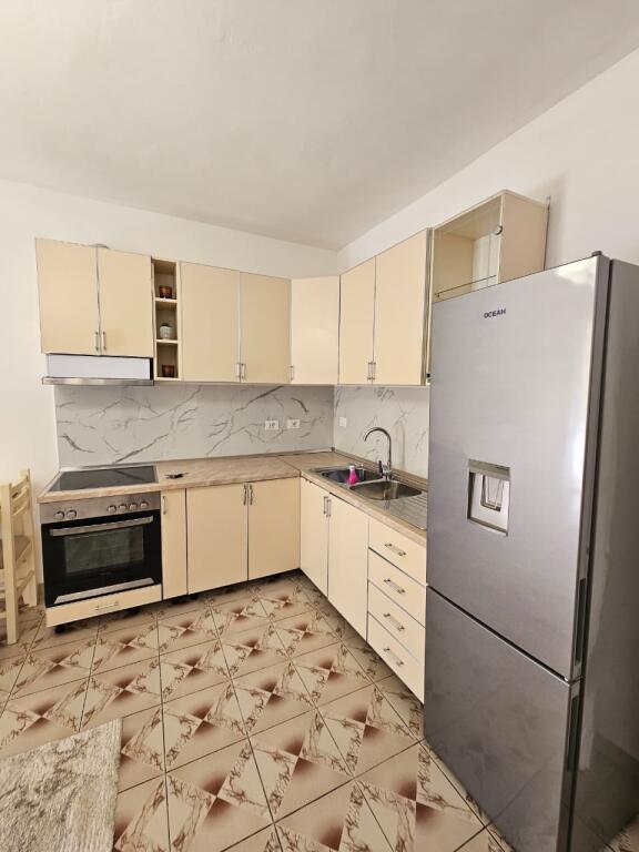 JEPET ME QERA APARTAMENT 2+1 PRANE RAJONIT TE POLICISË