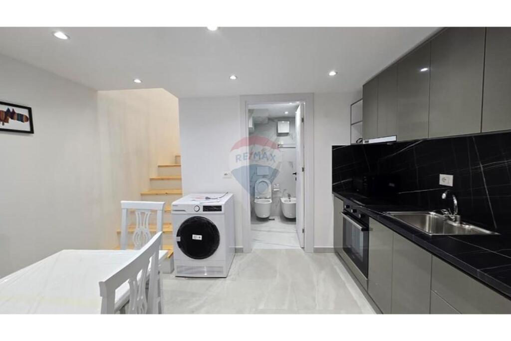 Apartament - Për Qira - Rruga Sotir Caci, Tiranë !