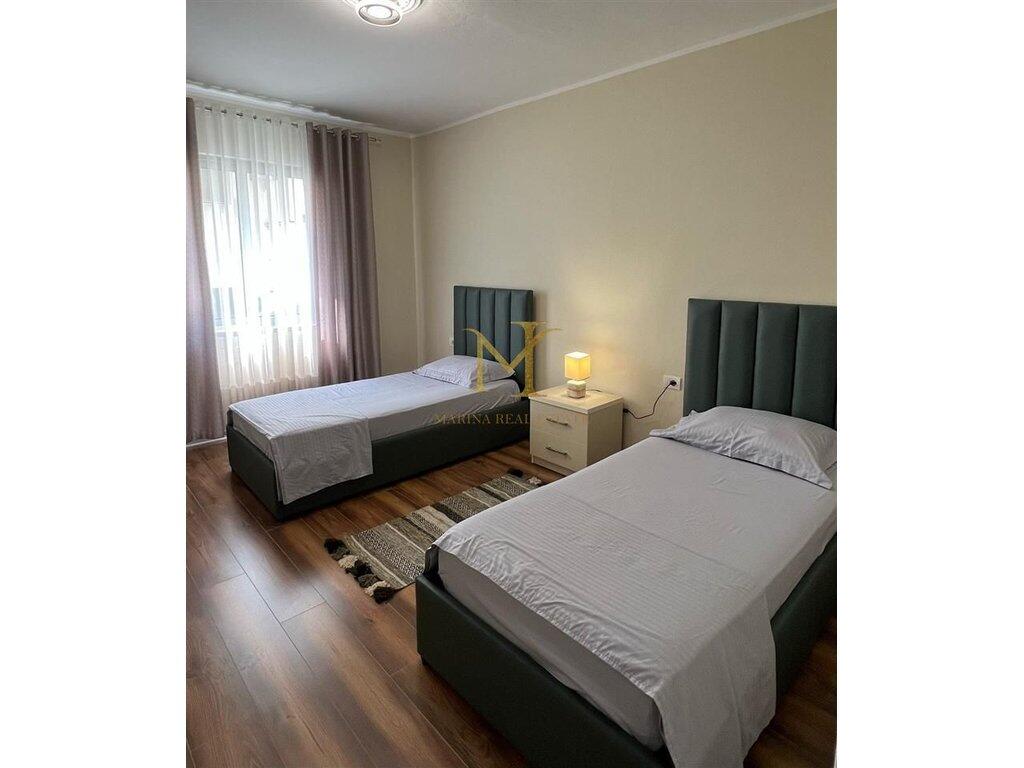 Apartamenti per shitje, Durres 2+1Stacionit i Trenit  Durres!!