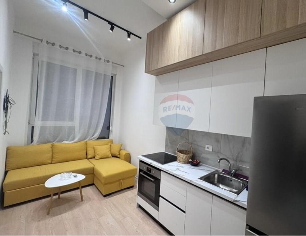 APARTAMENT 1+1  ME QIRA , TE KOMPLEKSI KONTAKT.