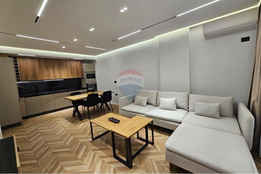 Apartment 1+1 for rent is offered at Komuna e Parisit.