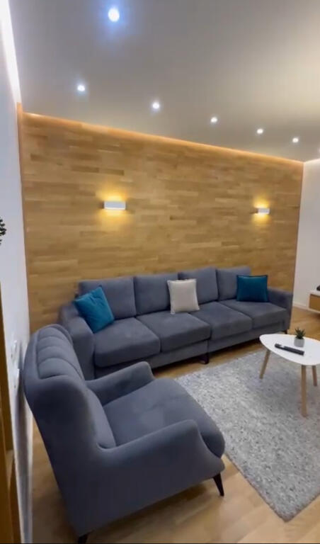 Apartment 2+1+2 for sale in Zogu i Zi