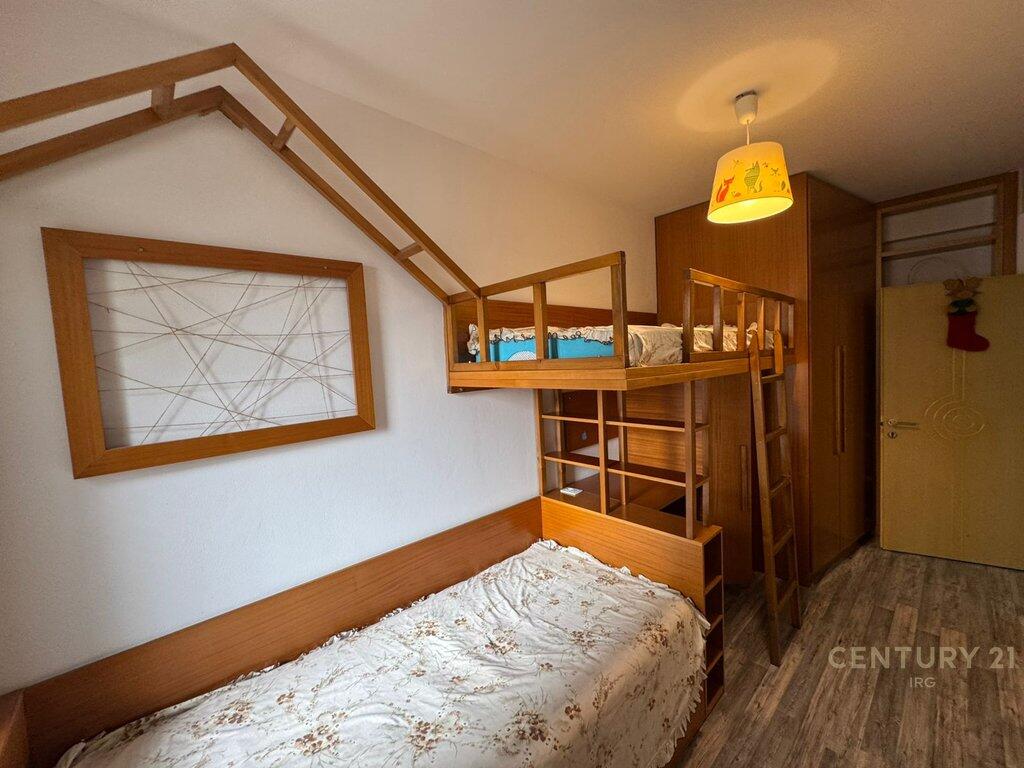 Shitet apartament 2+1 – Vilat e Selitës, Tiranë!!