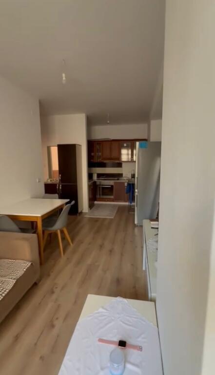 🏠 Shitet Apartament 1+1 – Fratari, Tiranë