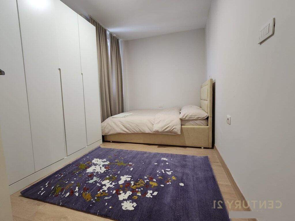 Ofrohet apartament 3+1+2 tualete per qera Kopshti Botanik