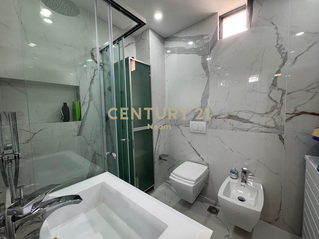 JEPET PER QIRA, APARTAMENT 2+1 TEK KOMUNA E PARISIT!
